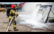 Pożar, gaszenie paneli fotowoltaicznych gaśnicą polimerową