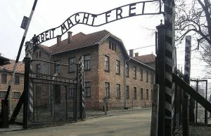 Kucharka z Auschwitz potwierdziła. Dodawano to do zupy