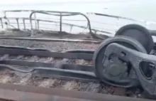 Most krymski: Film ze stopionymi i wgniecionymi w podłoże torami kolejowymi
