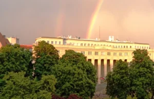 Konferencja MIUE: Czy media społecznościowe mogą obronić się przed fake news?