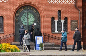 Mińsk: milicja przepędziła wiernych sprzed Czerwonego Kościoła