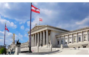 Austria wybrała Van Bellena na prezydenta, na podium... "Partia przyjaciół Piwa"