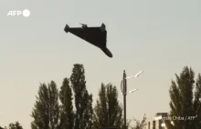 Kijów. Atak rosyjskiego drona kamikadze uchwycony na zdjęciach