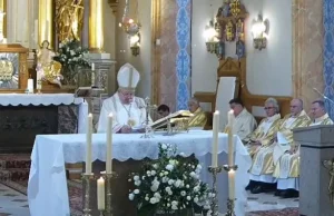 Kardynał Dziwisz w Wadowicach: "Nie pozwólcie pozbawić należniej czci...