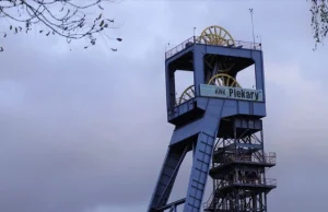 Rozpoczęła się rozbiórka wierzy szybowej na terenie kopalni w Piekarach Śląskich