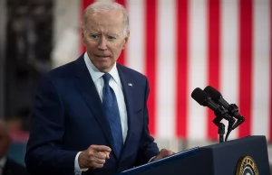 Biden wysyła ostrzeżenie. "To może ograniczyć wsparcie dla Ukrainy"