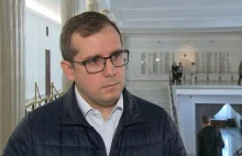 Nachlany syn Czarneckiego zabrany do izby wytrzeźwień prosto z przystanku