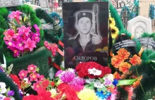 Pogrzeb zmobilizowanego Rosjanina. "Faszyści muszą zostać wykończeni"