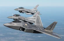 Myśliwce F-22 Raptor i F-35 chronią niebo nad wschodnią flanką NATO