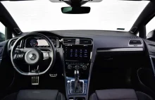 Volkswagen przywróci fizyczne przyciski na kierownicy