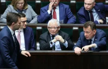 Władzę stracimy, ale koryta nie oddamy. PiS nie pozostawia złudzeń