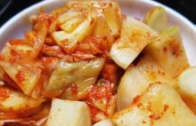 Kimchi podbija nasze stoły. Polacy przekonują się do koreańskich kiszonek…