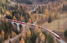 Szwajcarski pociąg pasażerski o długości 1910 metrów