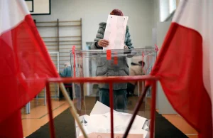 Kaczyński szykuje się na wybory. PiS chce korpusu ochrony wyborów na 60...