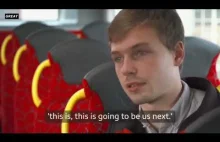 Kierowca londyńskiego autobusu spędził 7 miesięcy pomagając Ukrainie.