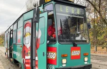 Tramwaj LEGO na ulicach Warszawy. Atrakacja nie tylko dla najmłodszych