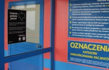 Krytyczna sytuacja finansowa szpitali na Śląsku. Zakleili okna na czarno