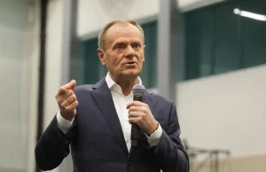 Tusk straszy PiS Trybunałem Stanu. "Za okradzenie ojczyzny z tak...