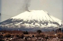Alaska: Uśpony od klkuset lat potężny wulkan zaczyna sę "budzć". Czym to grozi?