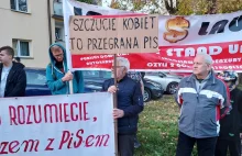 Kaczyński dolewa oliwy do ognia w Wadowicach. Doszło do zatrzymań protestujących