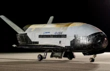 X-37B wrócił na ziemię po 908 dniach na orbicie