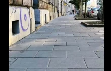 W Krakowie za kasę na Igrzyska dobry chodnik wymienili na.. dobry chodnik VIDEO