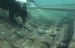 Piasek skrywał pod dnem morza przez 2000 lat starożytny wrak statku!
