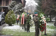 Pogrzeb w Przewodowie. Ostatnie pożegnanie pana Bogusława (zdjęcia) - -...