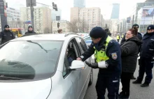 Warszawa: Policja kontroluje kierowców przewozu osób. Mandaty, fałszywe...