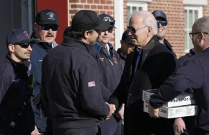 Biden: To nie jest czas na opuszczenie Ukrainy