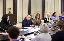 Spotkanie Putina z "matkami"? Wśród nich urzędniczki i kobiety władzy