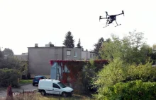 Dron z mobilnym laboratorium "Nosacz II" sprawdza czym palą poznaniacy.