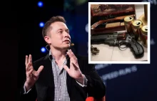 Co Elon Musk trzyma na stoliku nocnym? Zdjęcie hitem sieci