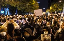 Chiny. Policja nachodzi uczestników protestów przeciwko restrykcjom covidowym