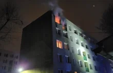 Uciekał z płonącego mieszkania wyskakując z czwartego piętra