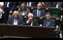 "Stand-up Sejm" - Kogo rodzina nie pracuje w SSP niech podniesie rękę!