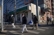 Chiny rozluźniają covidowe restrykcje po masowych protestach