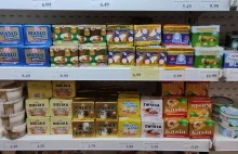 Masowe kradzieże masła w sklepach.