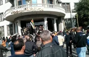 Protesty w syryjskim mieście As-Suwajda. Podpalono budynek gubernatora