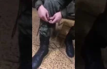 Rosyjskie wojsko uczy się wiązać buty