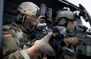 Niemcy: trzech żołnierzy Bundeswehry wśród aresztowanych ekstremistów