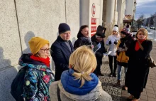 Gdynia: Mieszkańcy nie chcą strzelnicy. Przynieśli prezydentowi petycję