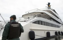 Włochy: Jacht rosyjskiego oligarchy zniknął z portu w Sardynii