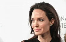 Angelina Jolie goes on dates and forces men to sign non-disclosure...