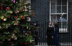 Brytyjscy urzędnicy dostali wytyczne. Nie mogą mówić o "Bożym Narodzeniu"