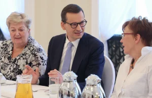 Trzynastki i czternastki będą co roku. Jest deklaracja Morawieckiego