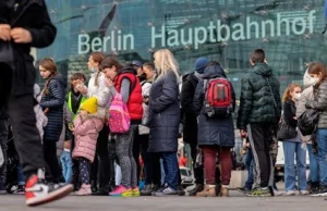 Niemcy: Uchodźcy z Ukrainy. "Ponad 1/3 chce zostać w Niemczech na czas wojny"