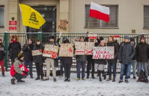 "Wojna=piekło mężczyzn" i "Wybór, nie pobór". We Wrocławiu odbyła się...