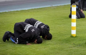 Katar oferuje odwiedzającym mistrzostwa świata wprowadzenie do islamu