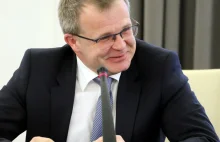 „Adam Glapiński wchodzi w rolę rzecznika rządu”. Członek RPP o walce z inflacją